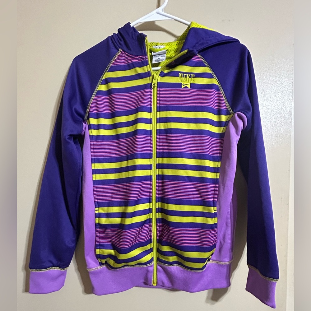 Nike lightweight jacket